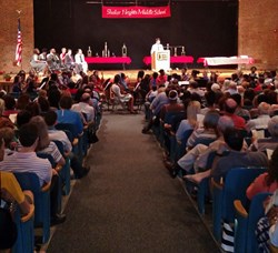 More Than 220 8th Graders Awarded for Academics